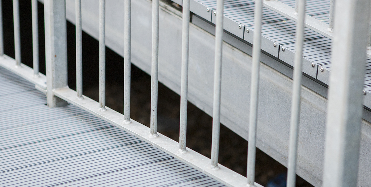 AliDeck non-combustible aluminium metal decking used for walkway in London